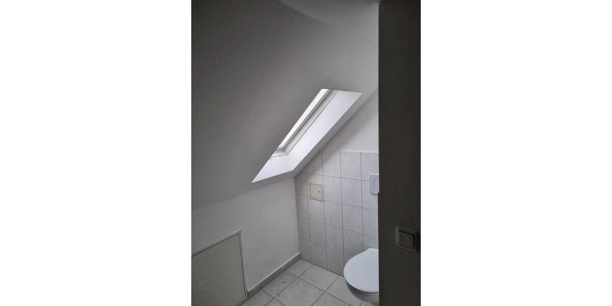 Dachgeschoßwohnung Worms - 3 Zimmer, 50 m&sup2;, 630&euro; | Angebot:24870539