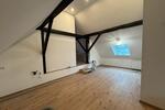 Dachgeschoss Wohnung Loft zu vermieten. Kernsaniert Warmmiete 1 zimmer