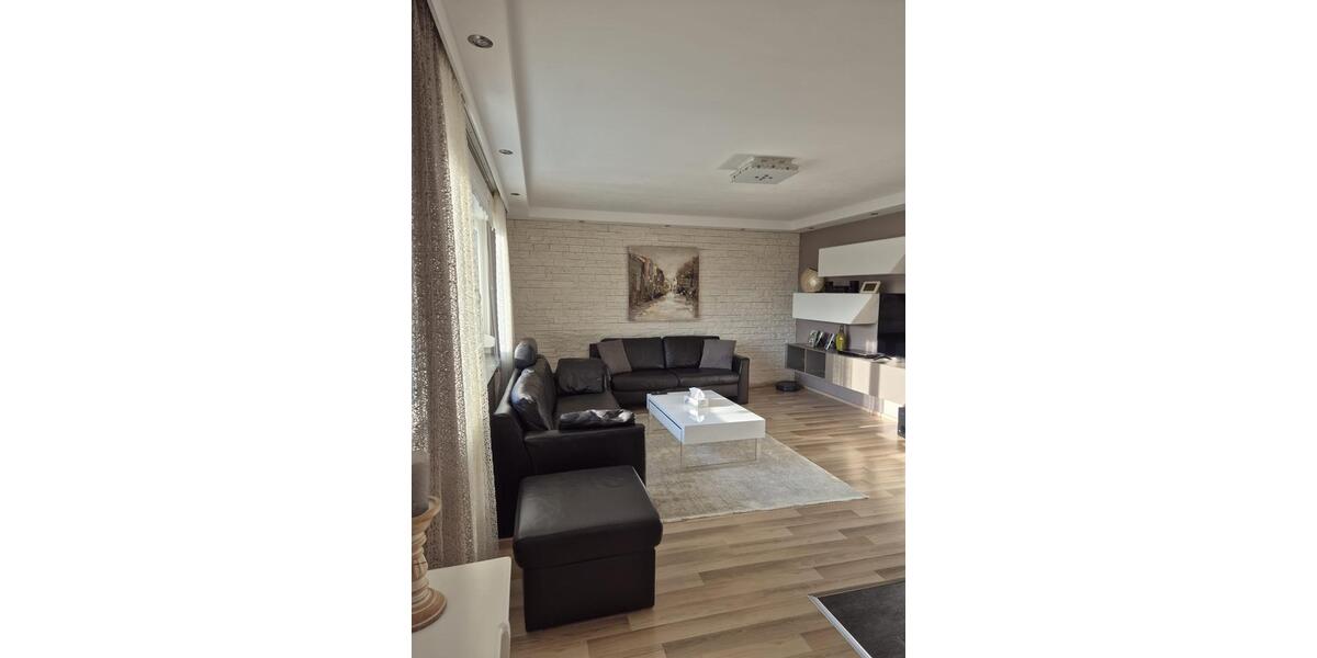 Etagenwohnung Calw - 2 Zimmer, 117 m&sup2;, 1.500&euro; | Angebot:25353992