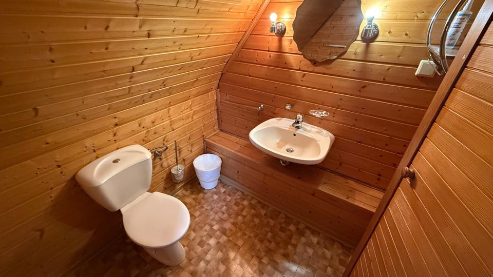 Wohnen auf Zeit Sarstedt - 10 Zimmer, 200 m&sup2;, 203&euro; | Angebot:21204459