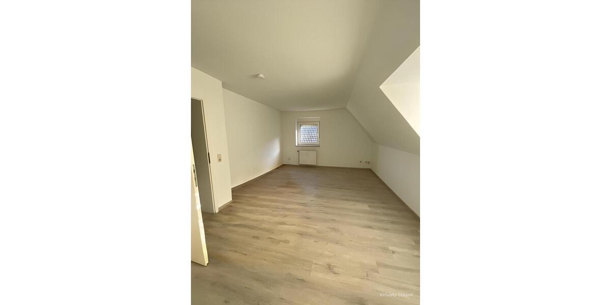 Dachgeschoßwohnung Plettenberg - 3 Zimmer, 50 m&sup2;, 340&euro; | Angebot:24616294