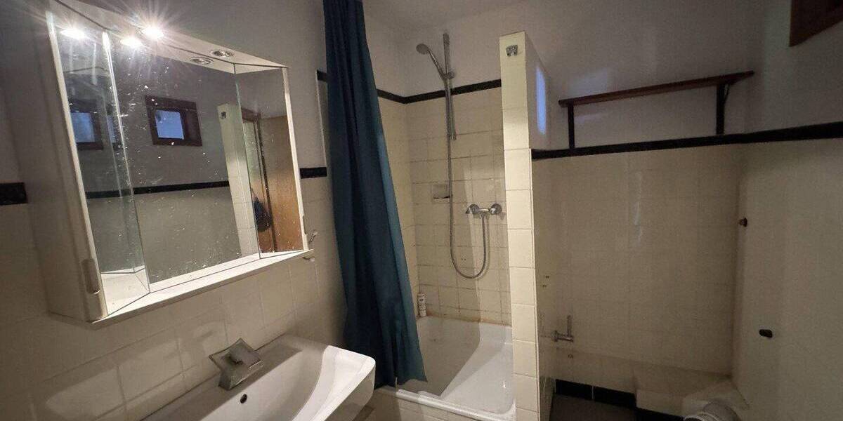 Etagenwohnung Borgholzhausen - 1 Zimmer, 190 m&sup2;, 2.200&euro; | Angebot:26820877