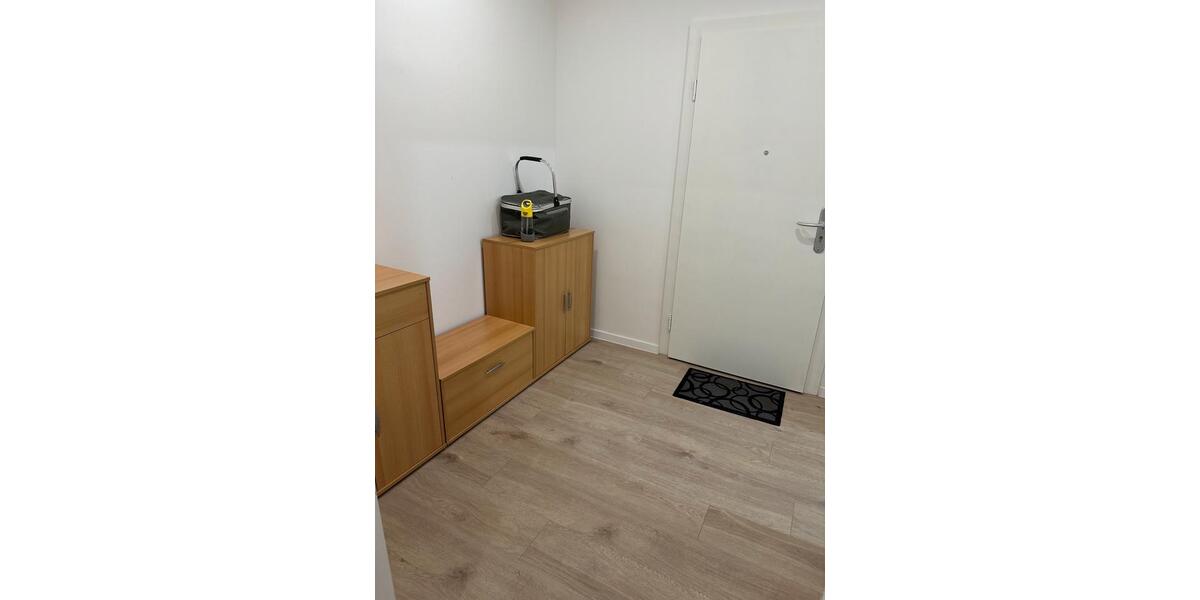 Wohnen auf Zeit Berlin Hellersdorf - 4 Zimmer, 82 m&sup2;, 425&euro; | Angebot:26026148