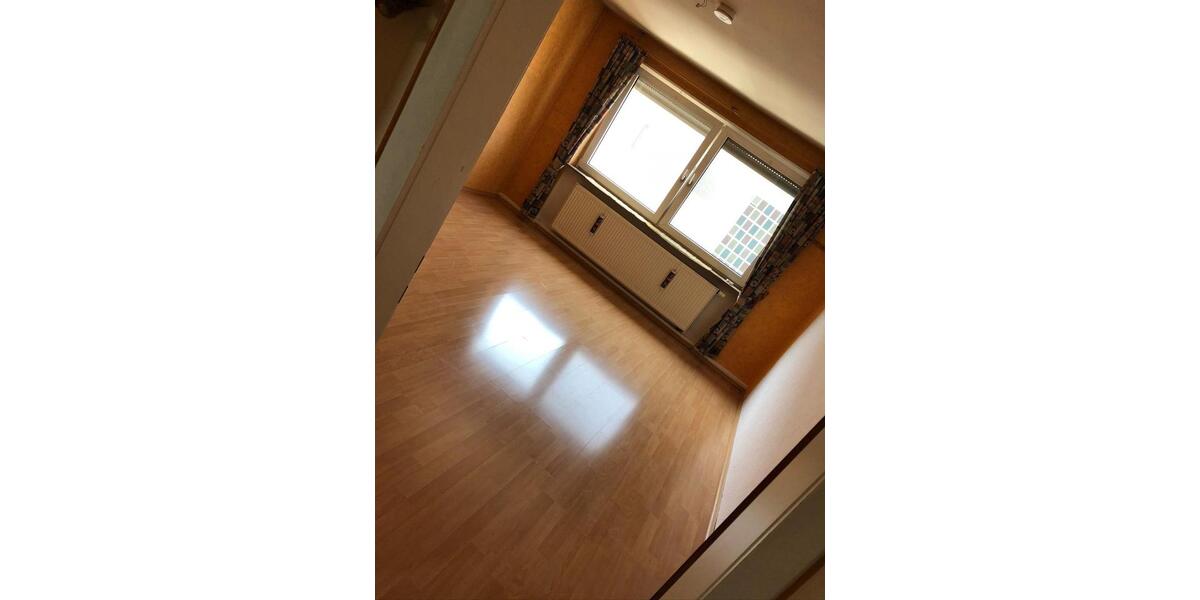 Etagenwohnung Eisenberg (Pfalz) - 3 Zimmer, 78 m&sup2;, 750&euro; | Angebot:26224940