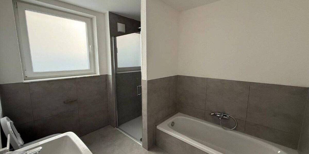 Etagenwohnung Crailsheim - 3 Zimmer, 102 m&sup2;, 1.260&euro; | Angebot:26203888