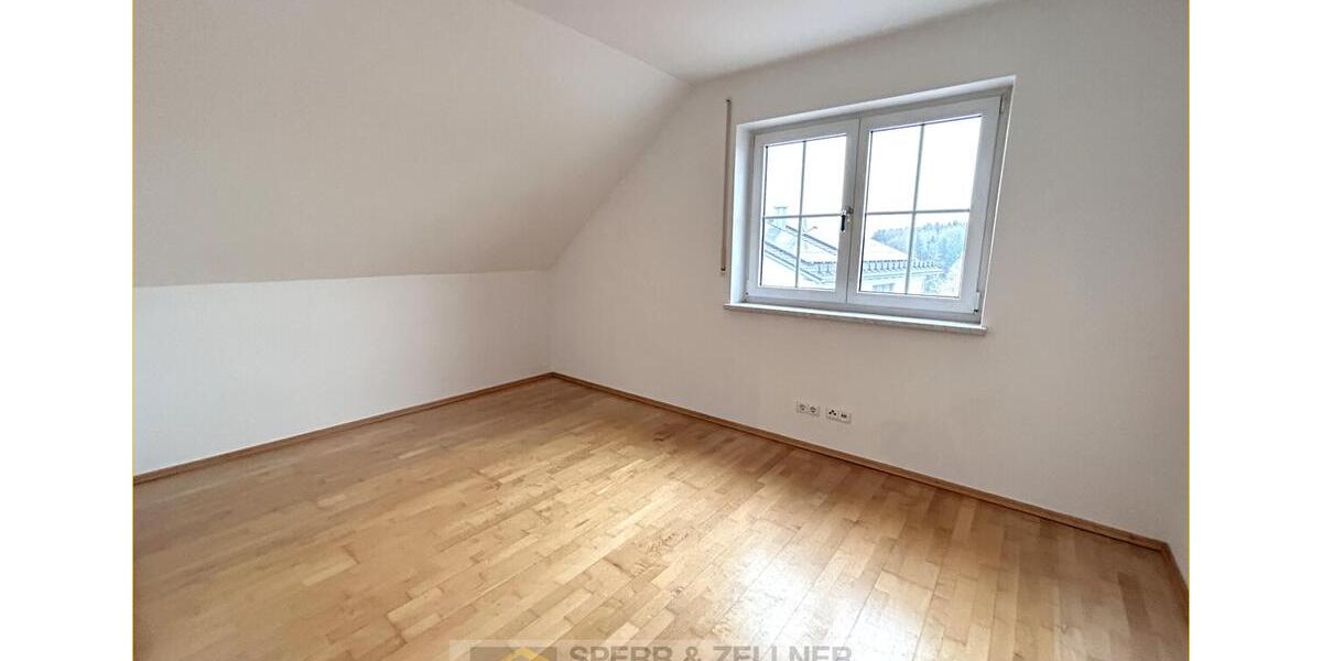 Doppelhaushälfte Hohenpolding - 6 Zimmer, 178 m&sup2;, 1.680&euro; | Angebot:26224494