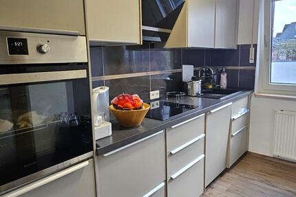 Wohnen auf Zeit Oberhausen Biefang - 1 Zimmer, 24 m&sup2;, 340&euro; | Angebot:25982213