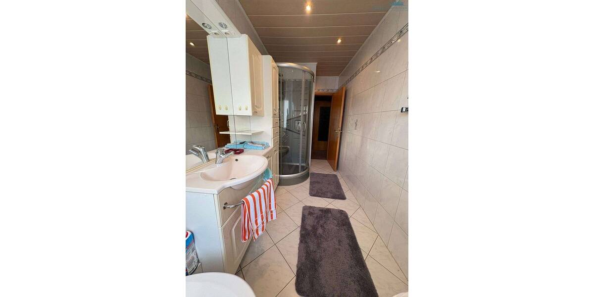 Etagenwohnung Linden Großen-Linden - 5 Zimmer, 150 m&sup2;, 1.150&euro; | Angebot:26713069