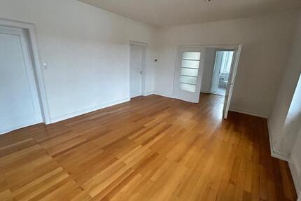 Wohnung Offenburg - 6 Zimmer, 160 m&sup2;, 1.600&euro; | Angebot:24755003