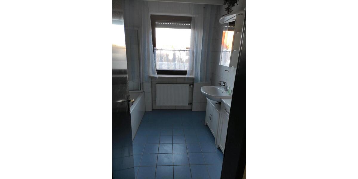 Reihenhaus Horgau - 6 Zimmer, 188 m&sup2;, 1.900&euro; | Angebot:24435997