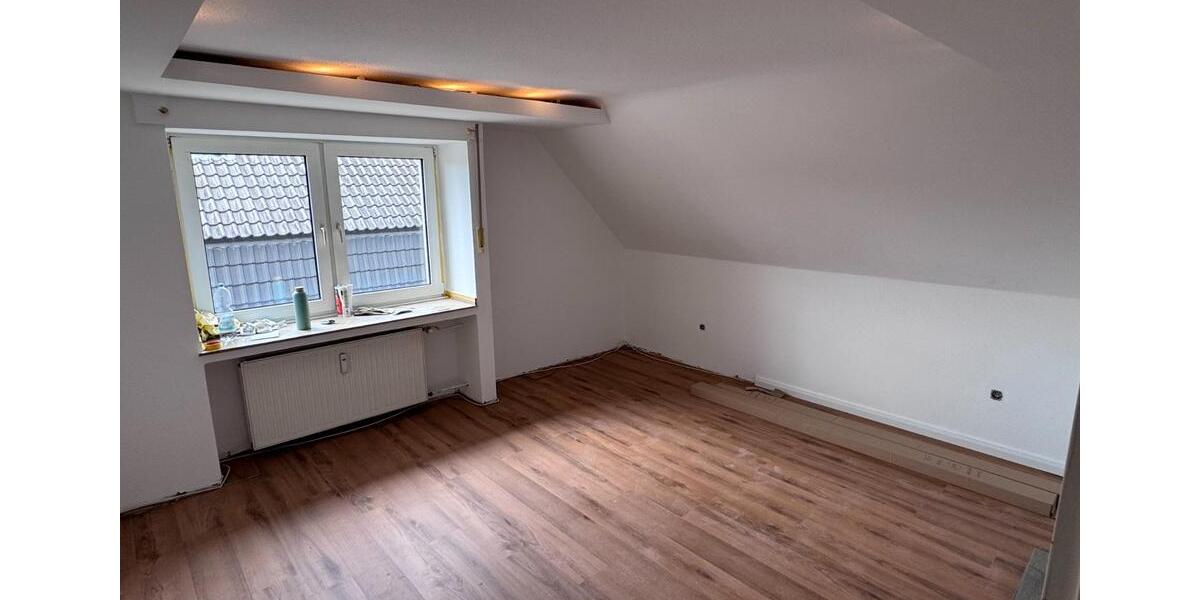 Dachgeschoßwohnung Bergkamen - 2 Zimmer, 58 m&sup2;, 530&euro; | Angebot:26517418