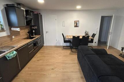 Traumhaftes Wohnen: 3-Zimmer-Erdgeschosswohnung mit Terrasse und Grünfläche in Osterhofen 3 zimmer