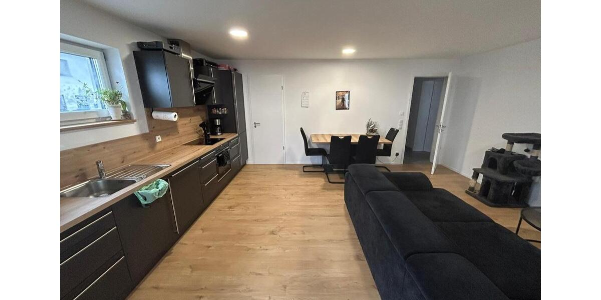 Traumhaftes Wohnen: 3-Zimmer-Erdgeschosswohnung mit Terrasse und Grünfläche in Osterhofen 3 zimmer