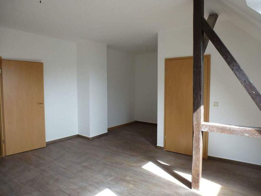 Wohnen im Dachgeschoss - 3 Zimmer- EBK - zwei Bäder