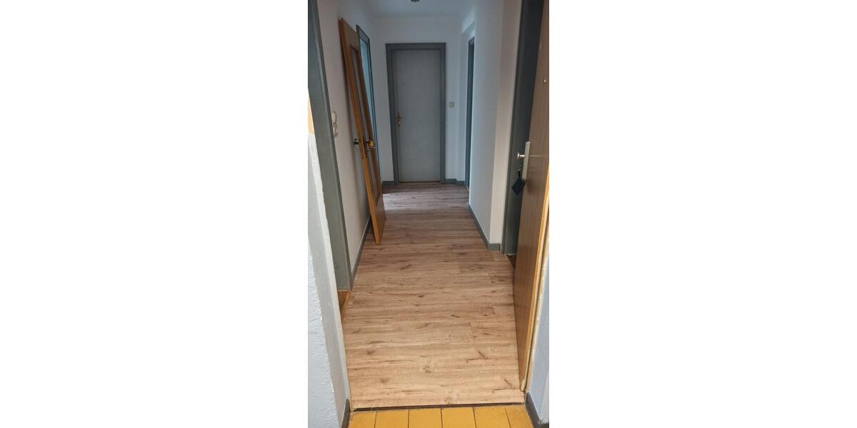 Erdgeschoßwohnung Stendal - 3 Zimmer, 60 m&sup2;, 350&euro; | Angebot:25026216