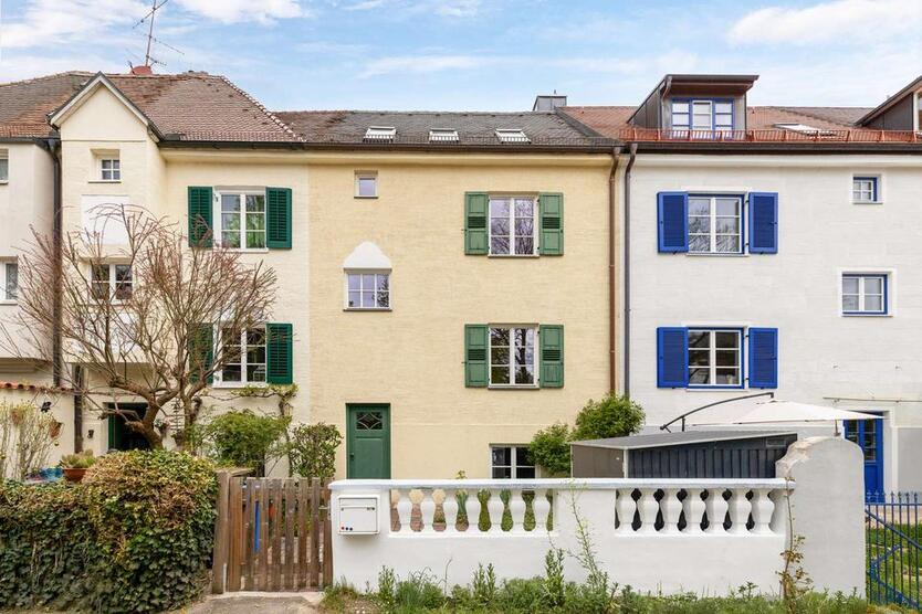 Charmantes Jugendstil-Stadthaus mit 6 Zimmern in märchenhafter Villenlage (befristet bis August 2026) zimmer