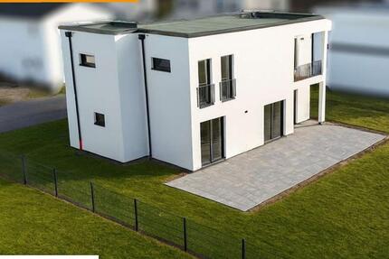 Haus Zossen - 4 Zimmer, 150 m&sup2;, 2.350&euro; | Angebot:25129595