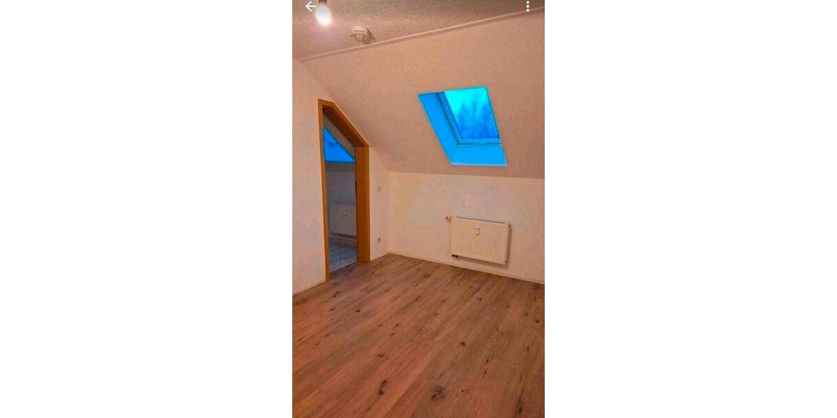 Dachgeschoßwohnung Döbeln - 4 Zimmer, 80 m&sup2;, 520&euro; | Angebot:26431475