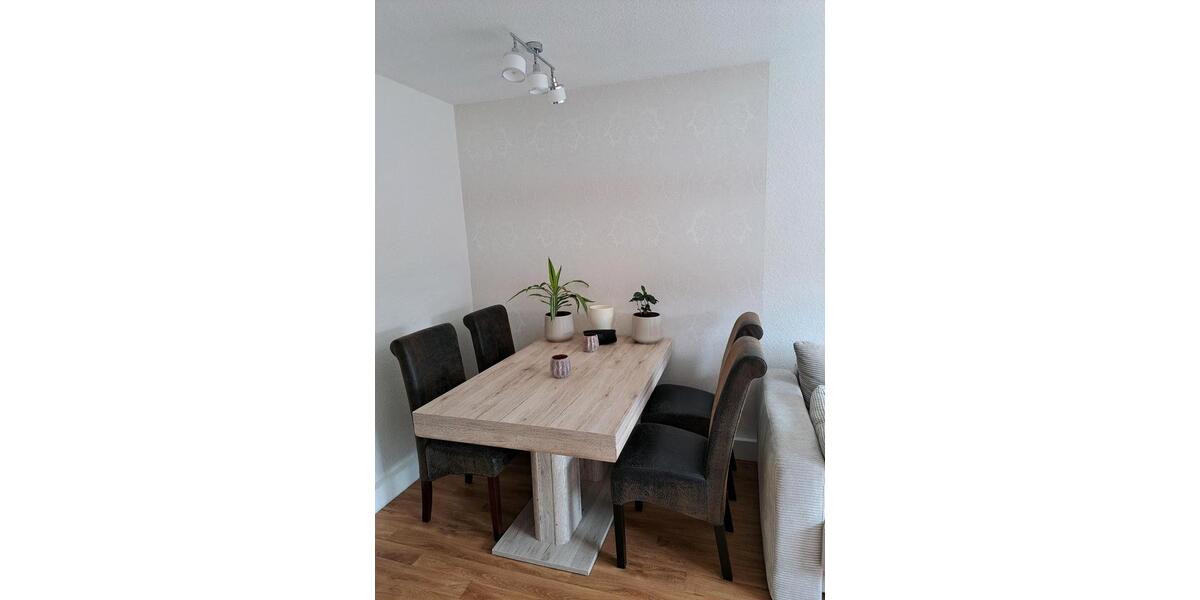 Etagenwohnung Körner - 2 Zimmer, 45 m&sup2;, 270&euro; | Angebot:24558812