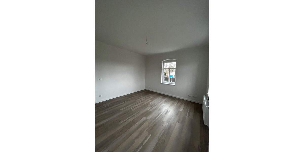 Gesamte Etage mit Balkon und eigenem Garten! 4 zimmer