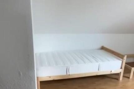 Möbliertes WG-Zimmer (17 m²) in Frauen-WG – ab sofort zimmer