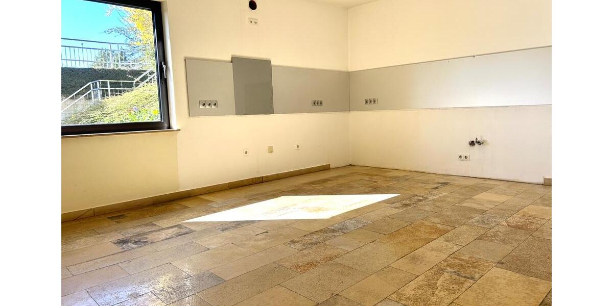 Terrassenwohnung Gerolstein - 2 Zimmer, 127 m&sup2;, 990&euro; | Angebot:26676349