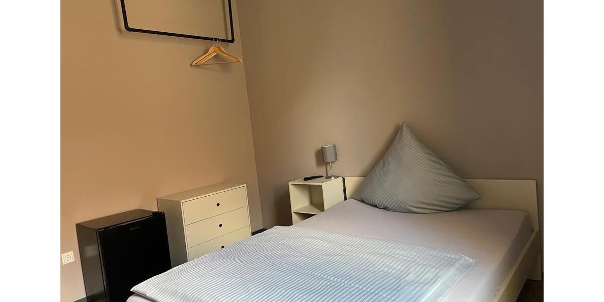 Wohnen auf Zeit Fürth Atzenhof - 1 Zimmer, 20 m&sup2;, 590&euro; | Angebot:24528555