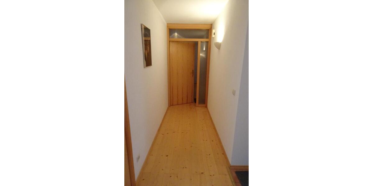 Etagenwohnung Gerstungen - 3 Zimmer, 75 m&sup2;, 400&euro; | Angebot:25935103