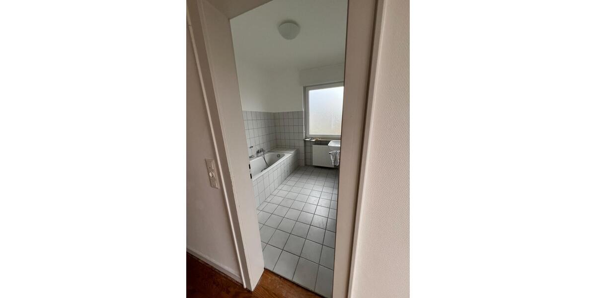 Einfamilienhaus Zweibrücken - 9 Zimmer, 251 m&sup2;, 1.790&euro; | Angebot:25980405