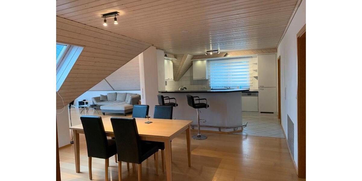 Dachgeschoßwohnung Linnich - 4 Zimmer, 123 m&sup2;, 1.450&euro; | Angebot:26697906