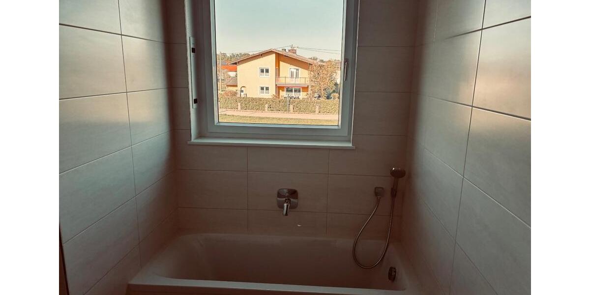 Etagenwohnung Burghausen - 1 Zimmer, 3 m&sup2;, 850&euro; | Angebot:26313112