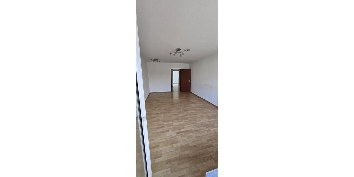 Etagenwohnung Duisburg - 2 Zimmer, 62 m&sup2;, 454&euro; | Angebot:26633944