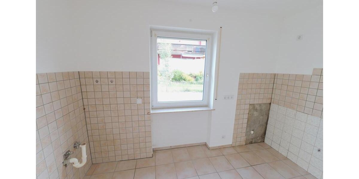 Frisch renovierte 3,5-Zimmer-EG-Wohnung mit Terrasse, Gartenanteil & Garage in Alzenau-Hörstein 3 zimmer