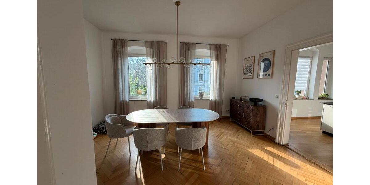 Etagenwohnung Regensburg Brandlberg - 4 Zimmer, 140 m&sup2;, 2.360&euro; | Angebot:26253696