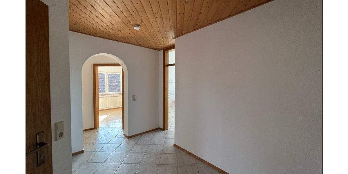 Etagenwohnung Schopfloch Köhlau - 5 Zimmer, 130 m&sup2;, 750&euro; | Angebot:25729747