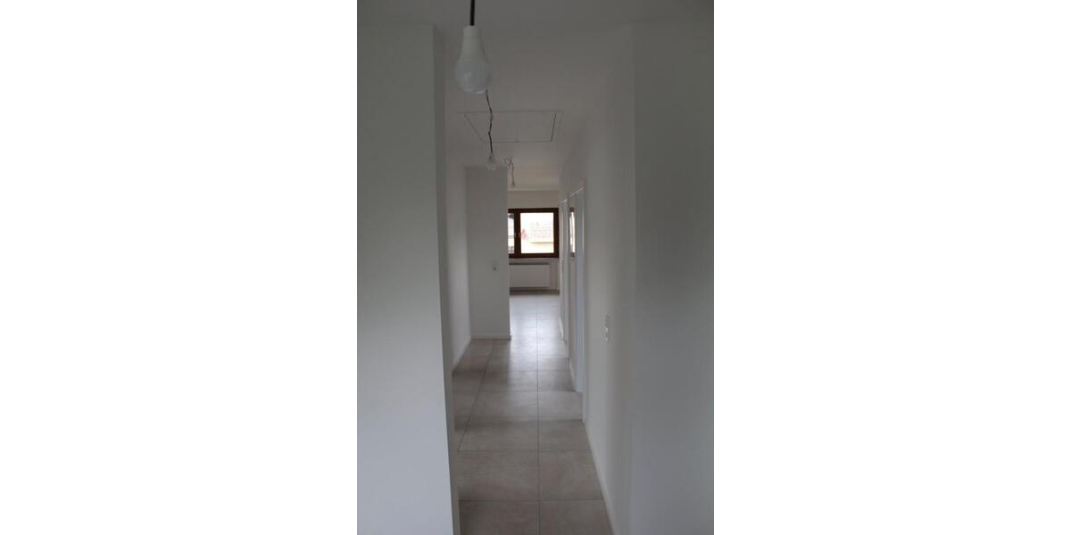 Dachgeschoßwohnung Hainburg - 2 Zimmer, 65 m&sup2;, 950&euro; | Angebot:26670525