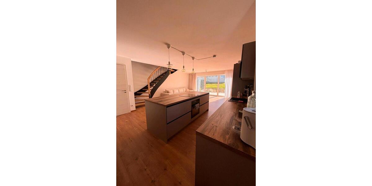 Terrassenwohnung Landau an der Isar - 4 Zimmer, 115 m&sup2;, 1.240&euro; | Angebot:24649659