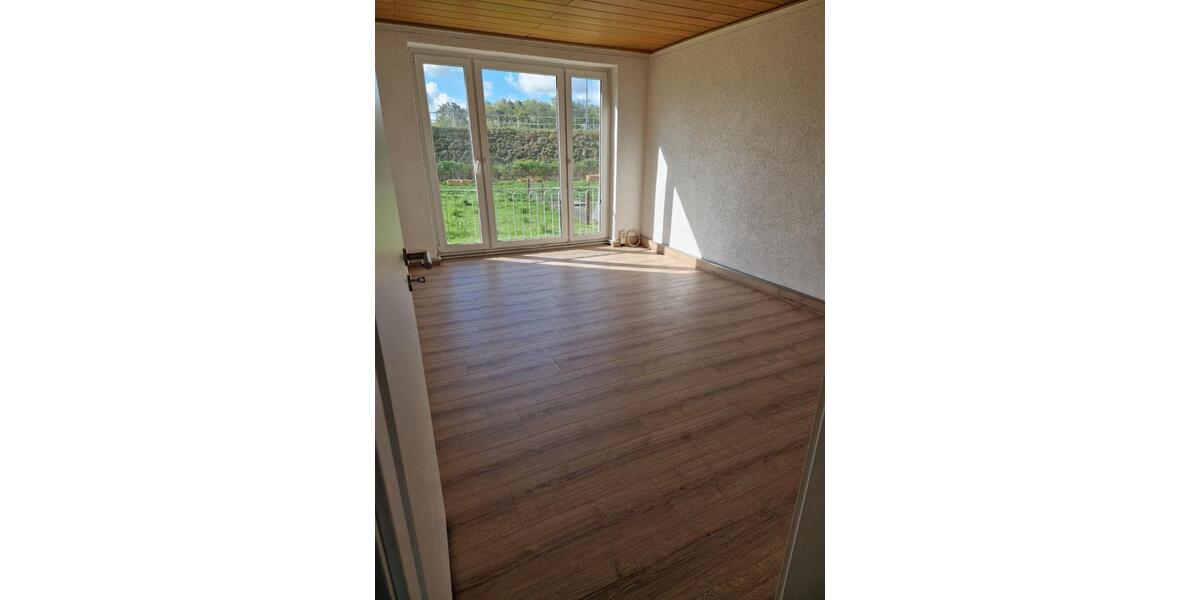 Etagenwohnung Genthin - 3 Zimmer, 57 m&sup2;, 350&euro; | Angebot:25868149