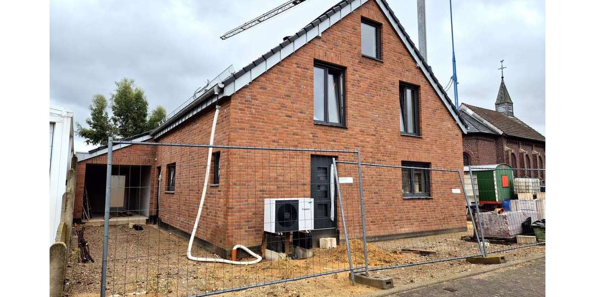 Einfamilienhaus Heinsberg - 3 Zimmer, 105 m&sup2;, 1.400&euro; | Angebot:27278350