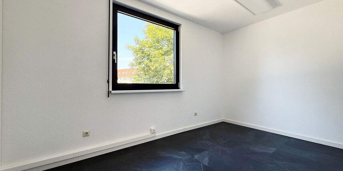 Gewerbeobjekt Tuttlingen - 4 Zimmer, 101 m&sup2;, 890&euro; | Angebot:25662385