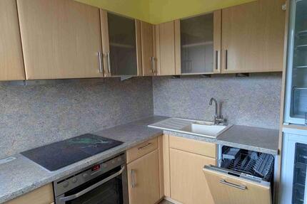 3 RaumWohnung mit Balkon, Küche, Bad, Keller und Pkw-Stellplatz