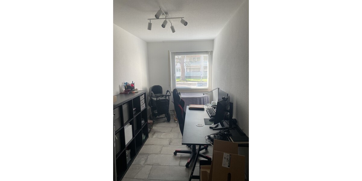 Stadtnah: Schöne 2,5-Zimmer Wohnung mit Einbauküche und Balkon - Etagenwohnung Gaggenau | Angebot:26035645