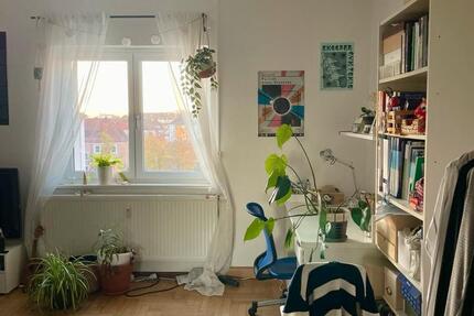 Möbliertes WG Zimmer in Würzburg zur Untermiete MärzApril zimmer