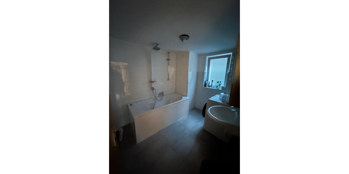 Etagenwohnung Albstadt - 4 Zimmer, 100 m&sup2;, 850&euro; | Angebot:24508272