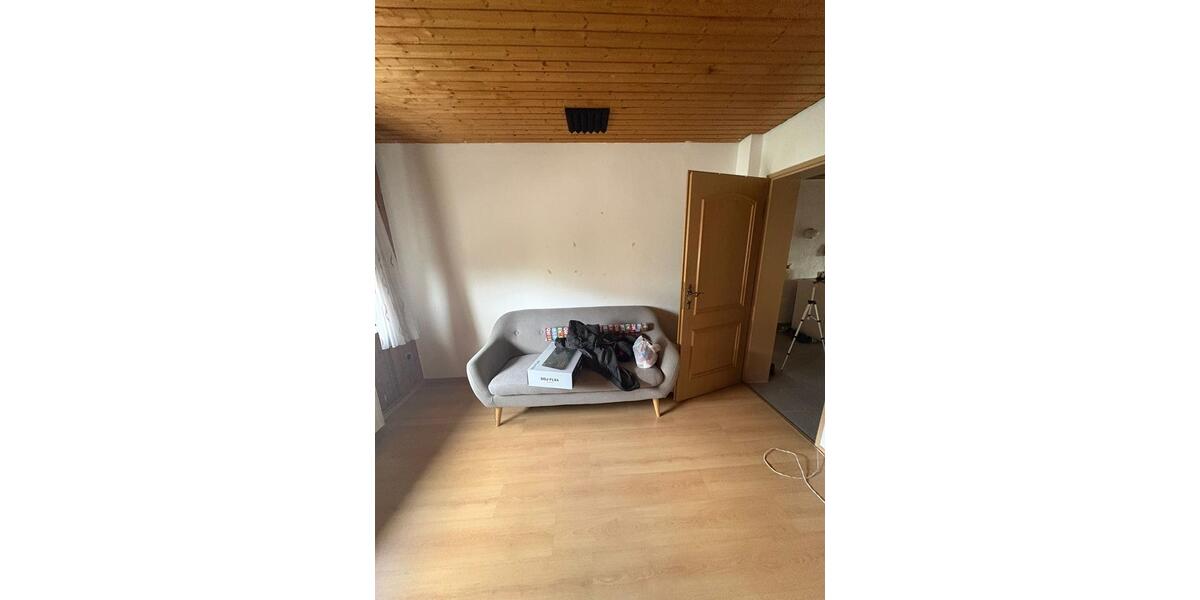 Etagenwohnung Mainz Lerchenberg - 3 Zimmer, 86 m&sup2;, 1.350&euro; | Angebot:26041410