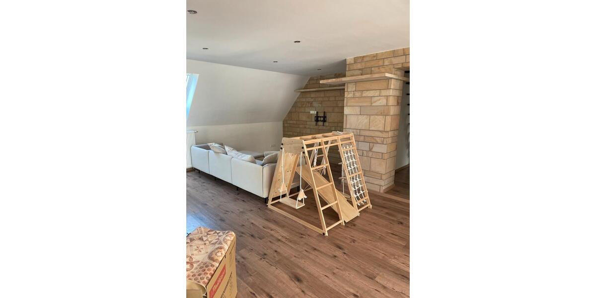 Maisonettenwohnung Dahn - 5 Zimmer, 130 m&sup2;, 1.200&euro; | Angebot:26135752