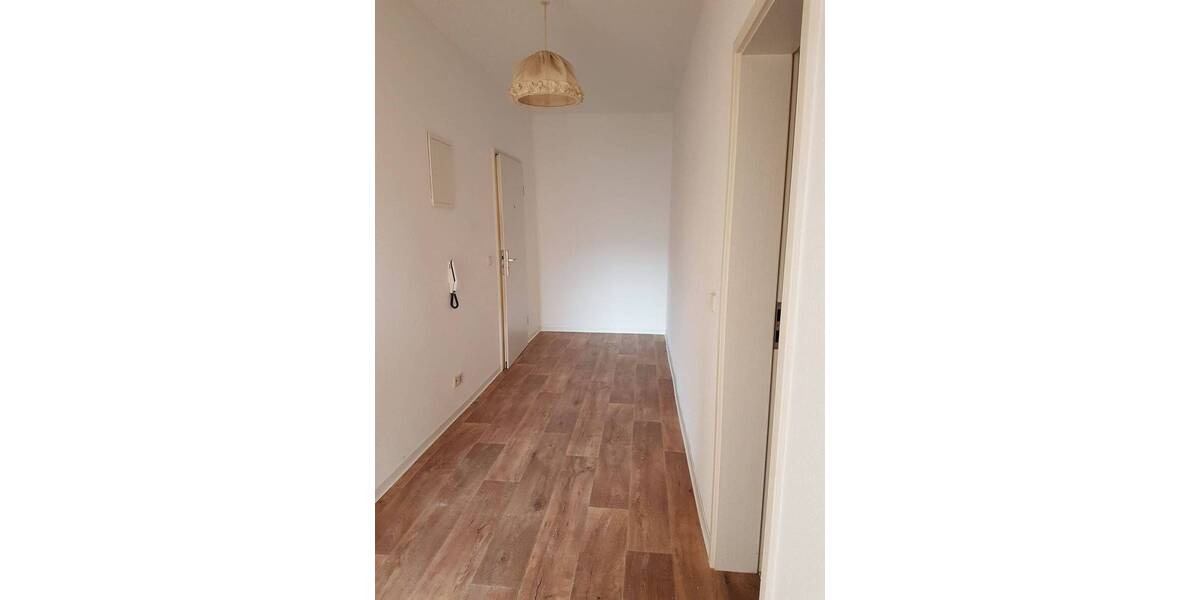 Etagenwohnung Döbeln Sörmitz - 2 Zimmer, 62 m&sup2;, 330&euro; | Angebot:26172469