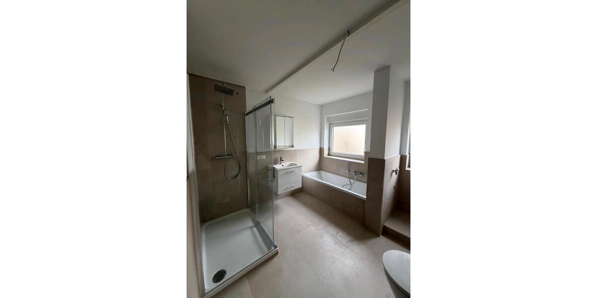 Etagenwohnung Pforzheim Eutingen - 1 Zimmer, 71 m&sup2;, 1.035&euro; | Angebot:25178229