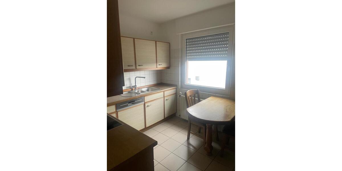 Etagenwohnung Leverkusen Schlebusch - 4 Zimmer, 90 m&sup2;, 1.400&euro; | Angebot:24508747