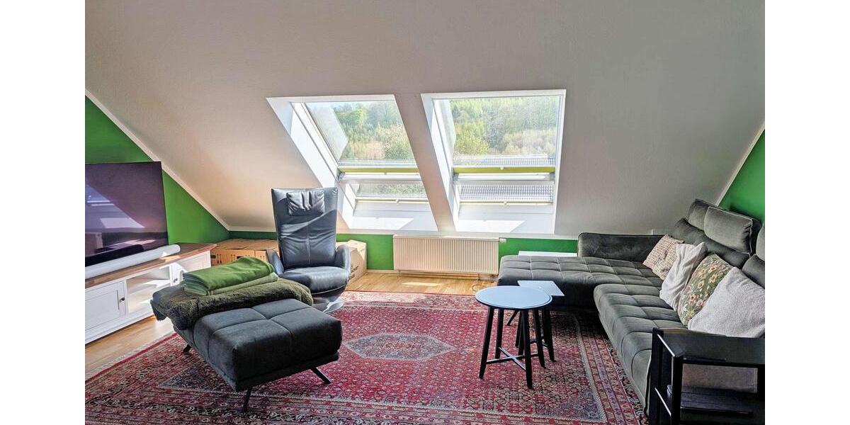 Dachgeschoßwohnung Sundern (Sauerland) - 3 Zimmer, 85 m&sup2;, 650&euro; | Angebot:26589331